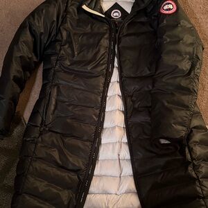 Canada Goose Black “Ellison”Puffer Jacket Size XL Excellent condition.